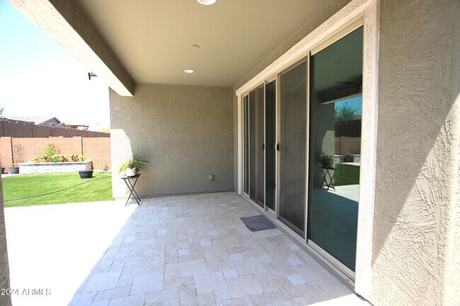 Building Photo - 1651 W Piedmont Rd