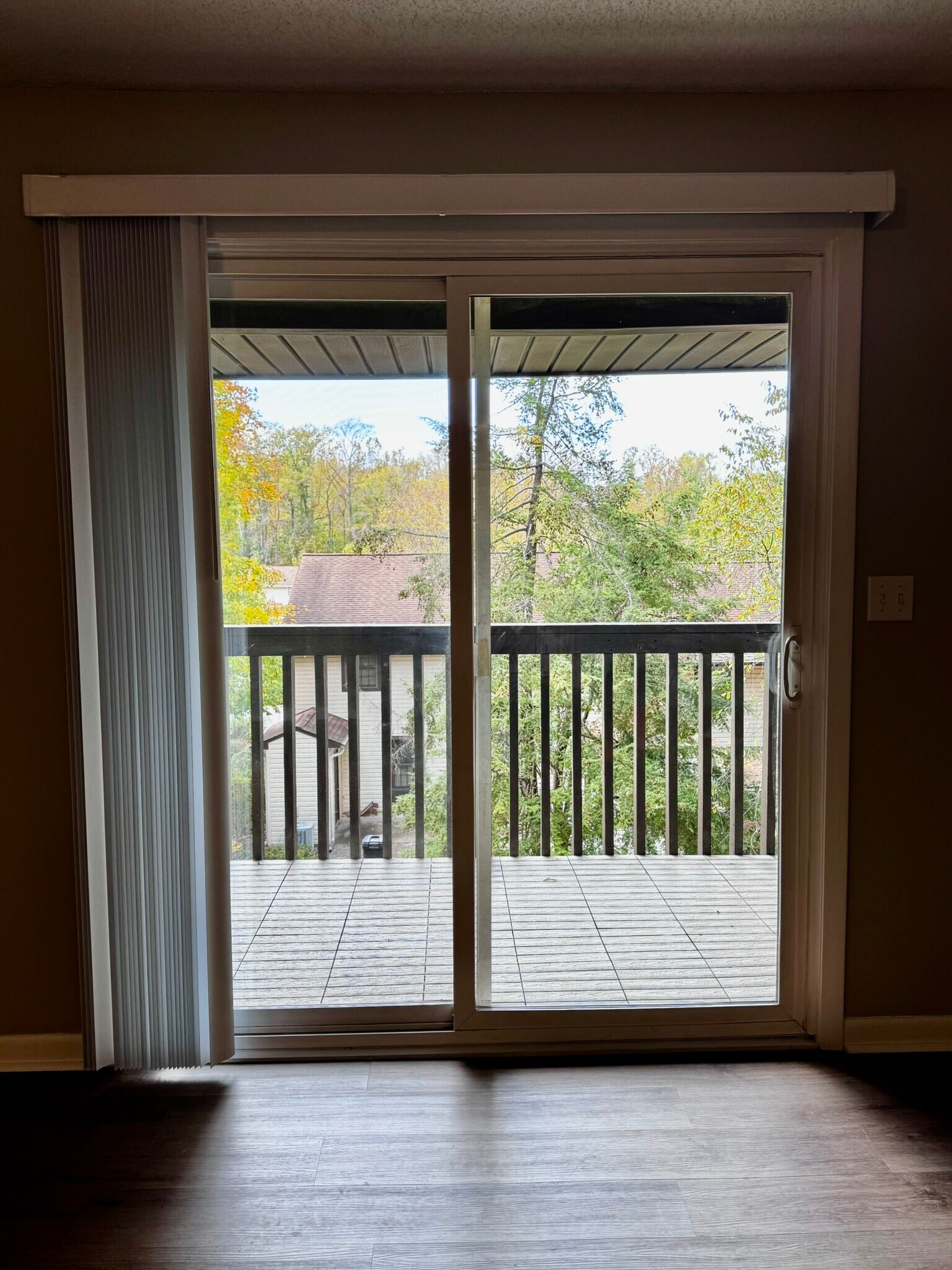 Living room view. - 122 Turnwood Ln