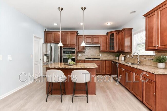 Building Photo - 21026 Potomac Trail Cir