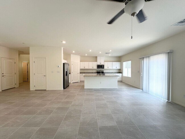 Building Photo - 4559 Merlot Hls Ave