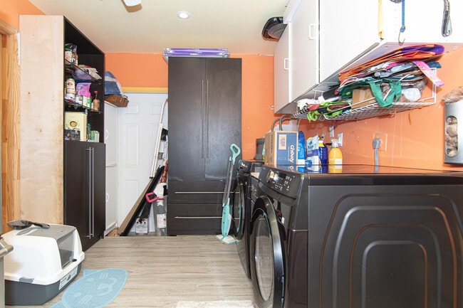 Building Photo - 3251 NW 65th St