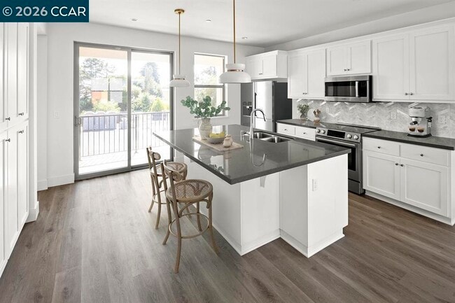 Building Photo - 2802 Chattleton Ln