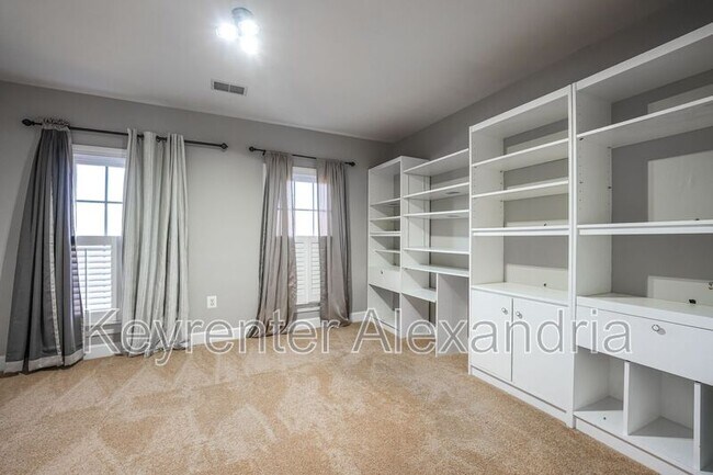 Building Photo - 13568 Heritage Farms Dr