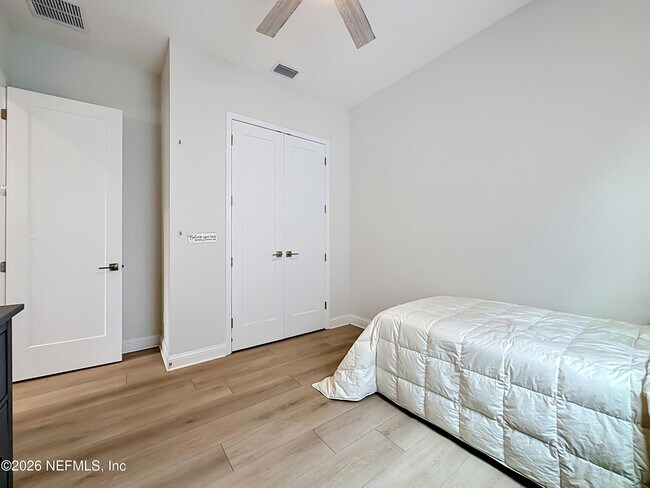 Building Photo - 736 Navigators Rd