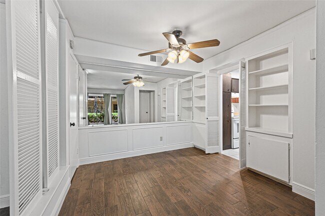 Building Photo - 800 Post Oak Blvd
