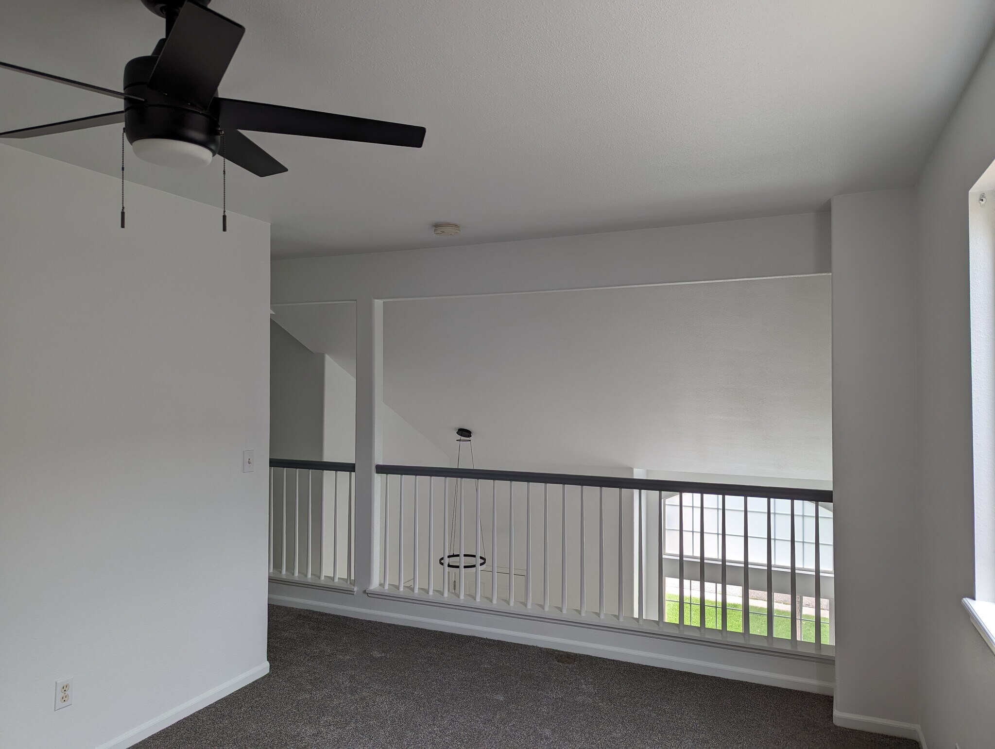 Building Photo - 9464 W Hinsdale Pl