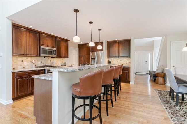 Building Photo - 72 Windward Way