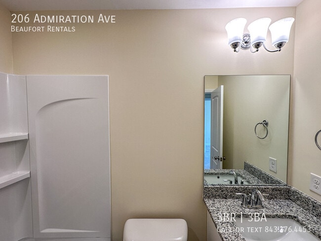 Building Photo - 206 Admiration Ave