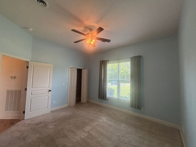 Building Photo - Charming 3 bedroom/2 Bath home in Jonesbor...