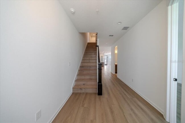 Building Photo - 1850 Falconhurst Ln