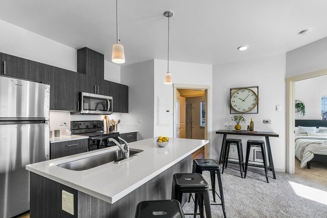 Building Photo - KINGWOOD LOFTS 1 bed, 1 bath 592 soft