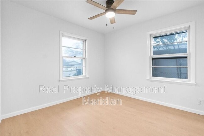 Building Photo - 2424 Cloverdale St