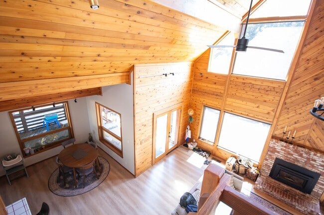 Building Photo - Charming Lindal Cedar Home on 10 Acres