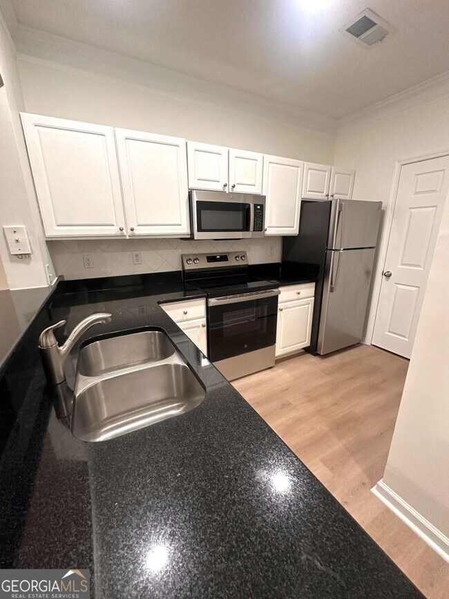 Building Photo - 1222 Westchester Ridge NE