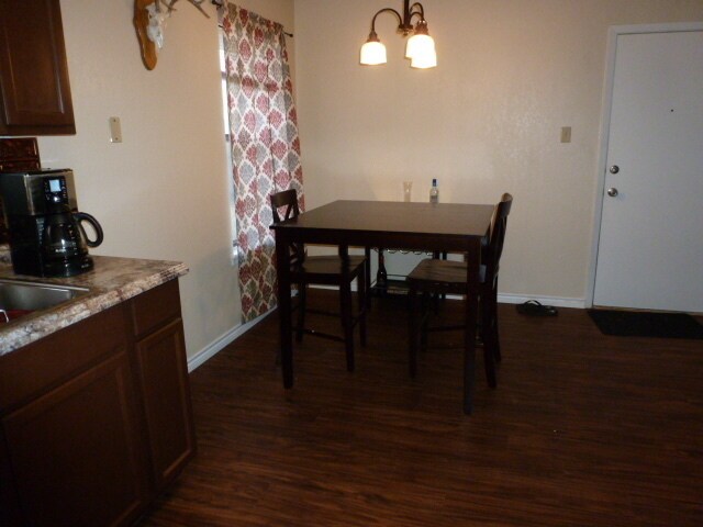 Building Photo - 1318 Baylor Dr