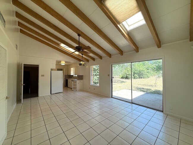 Building Photo - Walk to St. Edwards University!-2711 Little John