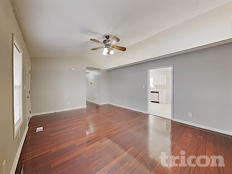 Building Photo - 4150 Ringtail Ct SE