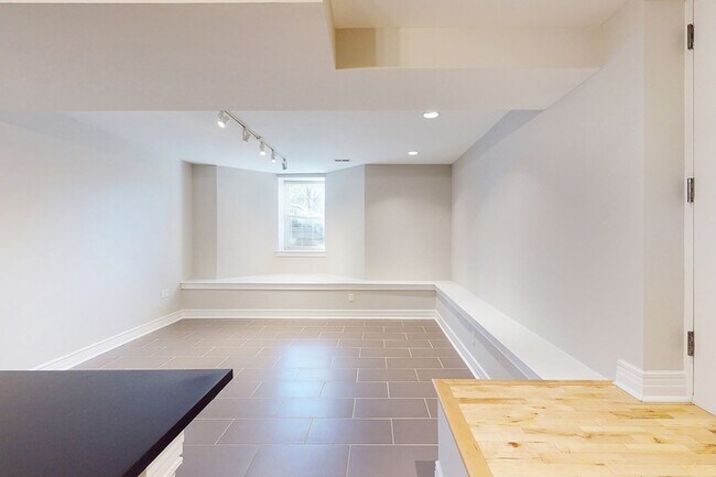 Floorplan - Melrose Apartments