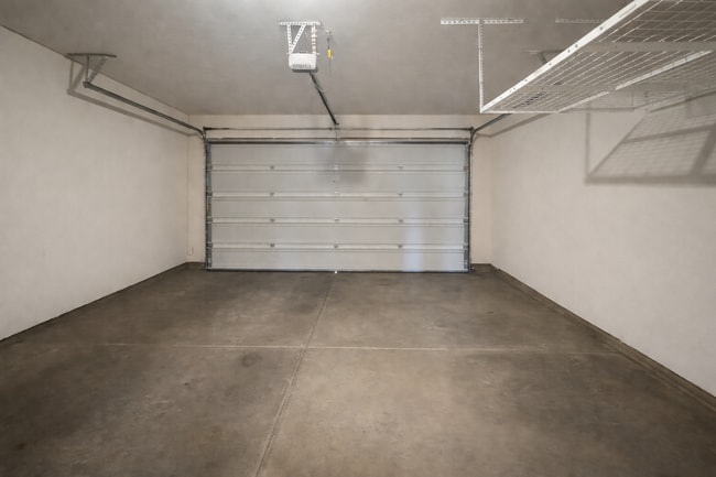 Building Photo - Beautiful 3BD Home in Hillsboro!!