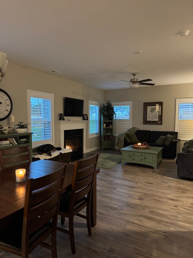 Building Photo - 110 Sea Breeze Ct