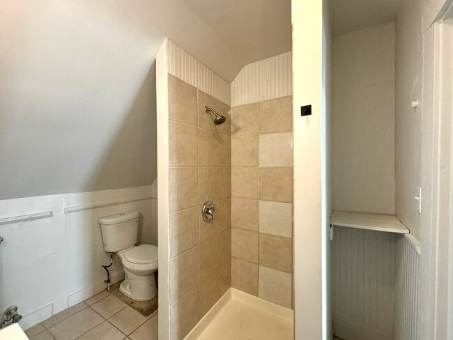 Building Photo - 301 W McMillan St