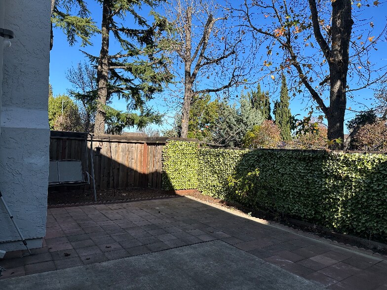 Building Photo - 11452 Garden Terrace Dr