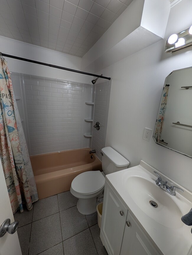 Building Photo - 13 W Market St