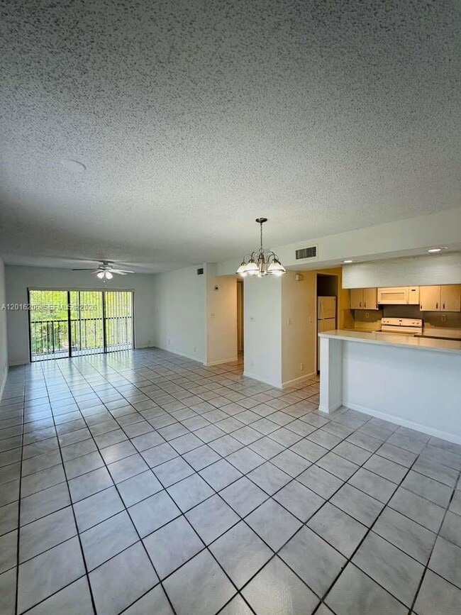 Building Photo - 9150 NW 38th Dr