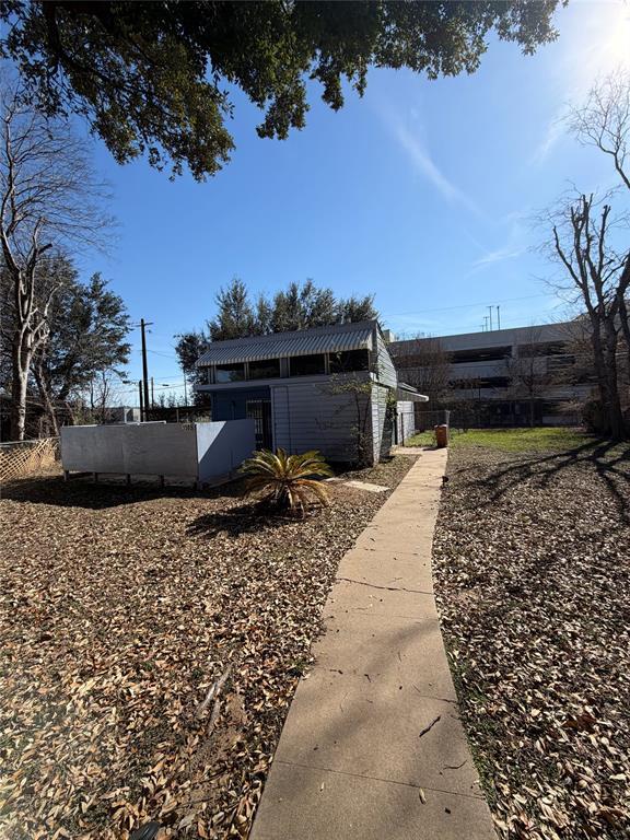 Building Photo - 1505 Robert Weaver Ave