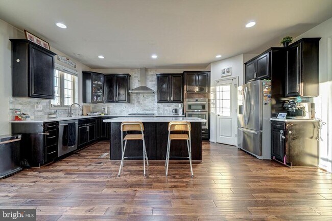 Building Photo - 23697 Sailfish Square