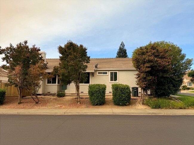 Building Photo - 900 Bluewater Dr