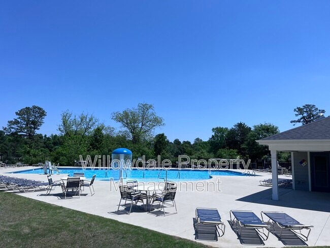 Building Photo - 1121 Matisse Dr