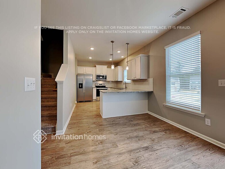 Building Photo - 35 Lantana Crossing