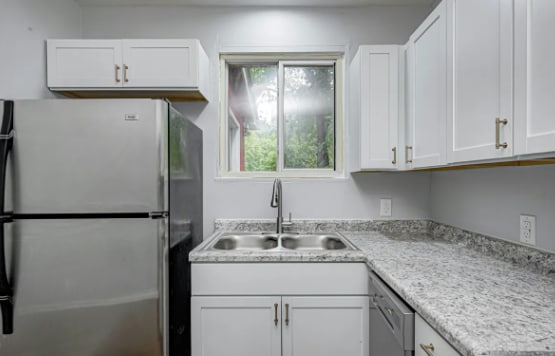 Building Photo - 5366 Clarendon Rd