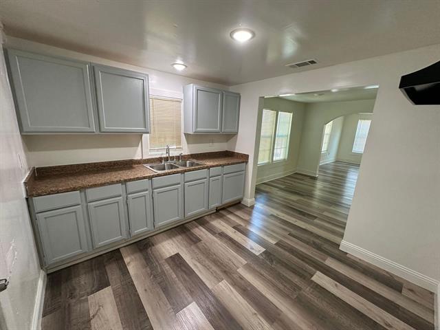 Building Photo - 2206 Rockefeller Blvd