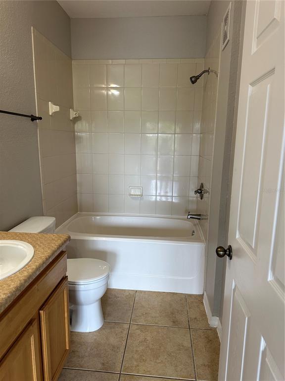 Building Photo - 10201 Courtney Palms Blvd