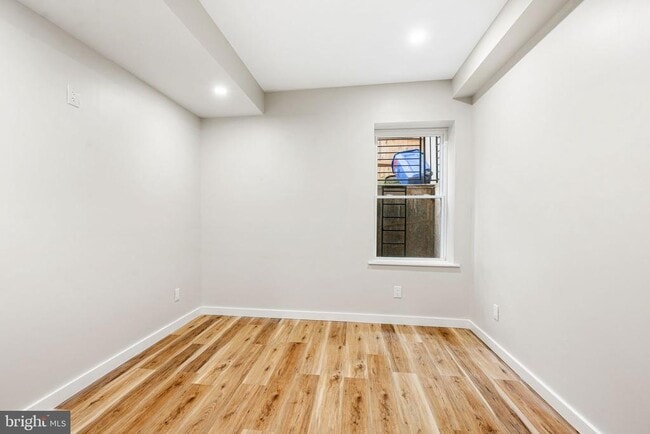 Building Photo - 1250 S 27th St