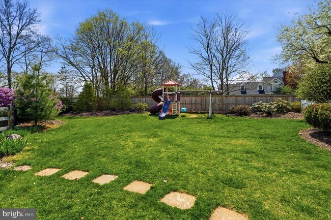 Building Photo - 1551 Duxbury Ct