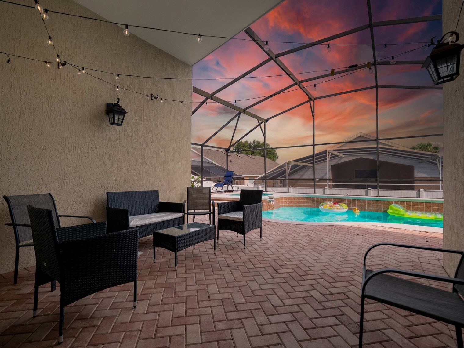 Building Photo - 2660 Oneida Loop