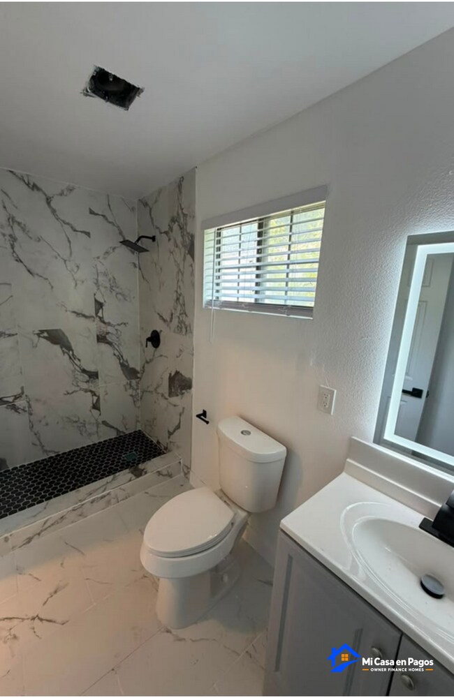Building Photo - 5026 Northridge Dr