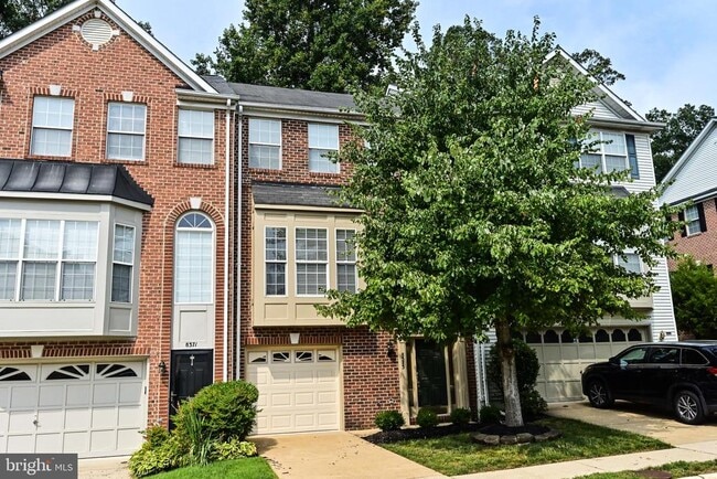 Building Photo - 8373 Millwood Dr