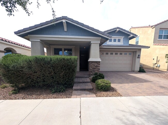 Building Photo - 3 Bedroom Home in the Eastmark Community Near E Ray Rd and S Signal Butte Rd!