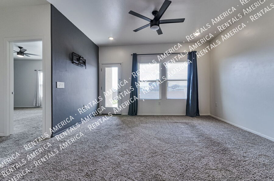 Building Photo - 10151 N Leopard Gecko Terrace