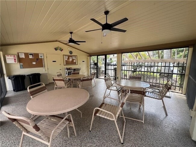 Building Photo - 15126 Parkside Dr