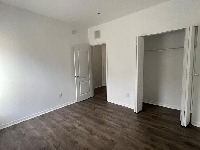 Building Photo - 3408 Seneca Club Loop
