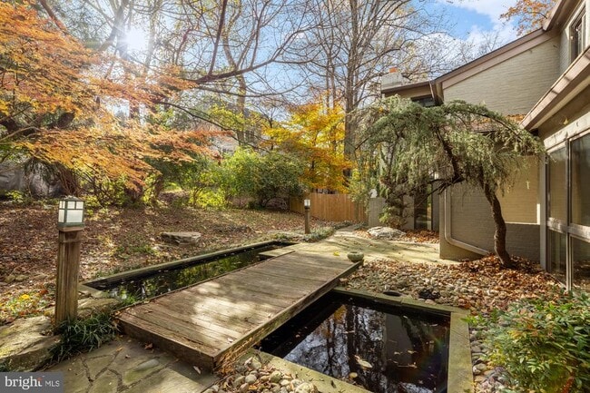 Building Photo - 1434 Kirby Rd