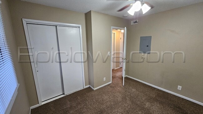 Building Photo - 1209 O Ave Pl NE