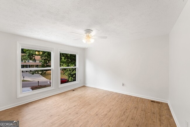 Building Photo - 203 Loblolly Ct