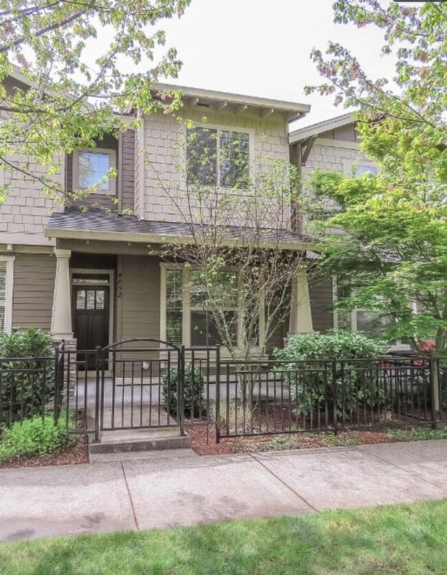 Building Photo - Beautiful 2br/2.5ba Townhome in Arbor Parc...
