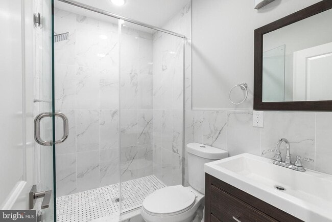 Building Photo - 1604 N 6th St